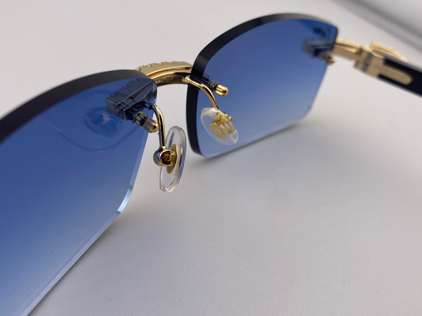 Moissanite White Buffs - Blue Lens