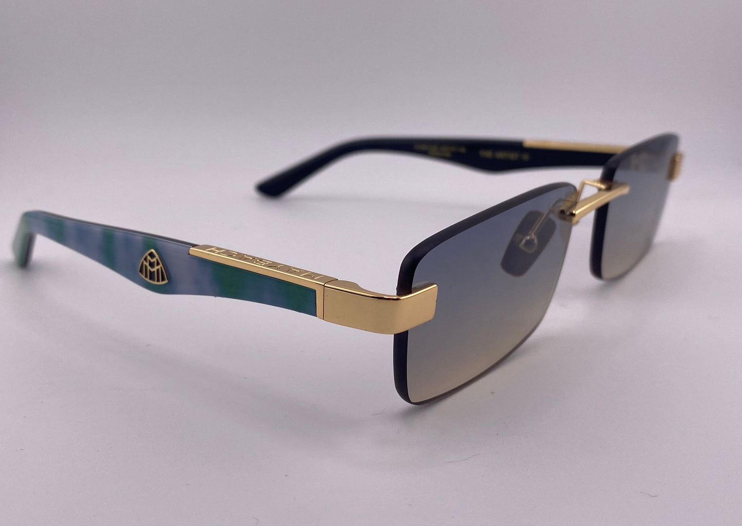 The Artist III Blue Frame - Sky Blue Lens