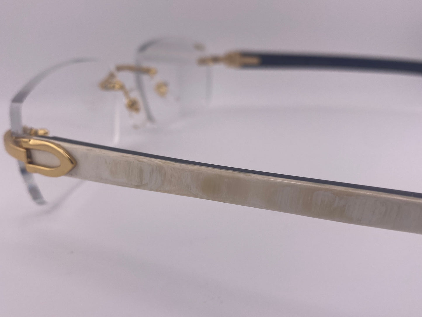 White Buffs - Clear Lens